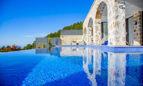 Villa Royal 3 — 4