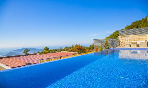 Villa Royal 3 — 6