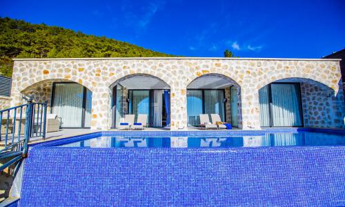 Villa Royal 3 — 3