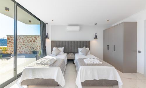 Villa Royal Falcon — 24