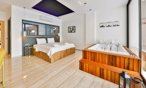 Villa Royal Romeo — 8