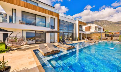 Villa Royal Life — 6