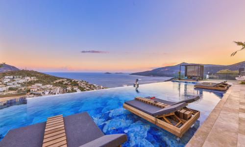 Villa Royal Life — 22
