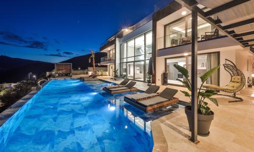 Villa Royal Life — 15