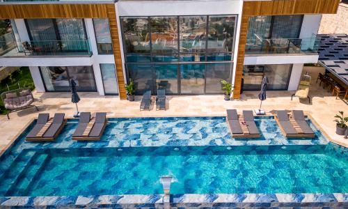 Villa Royal Life — 16