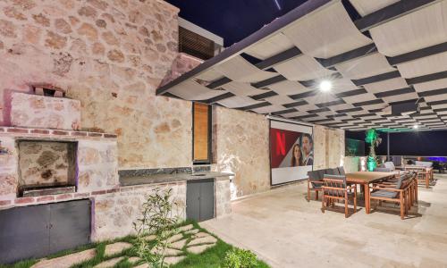 Villa Royal Life — 41