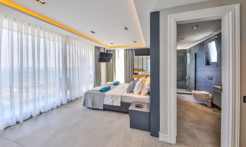 Villa Royal Life — 116