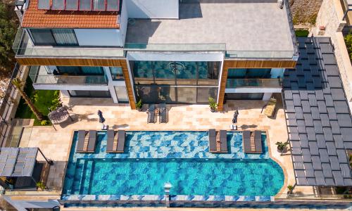 Villa Royal Life — 20