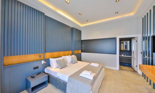 Villa Royal Life — 117