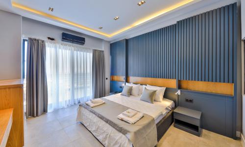 Villa Royal Life — 105