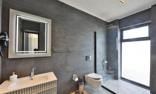 Villa Royal Life — 106