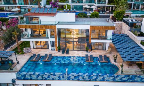 Villa Royal Life — 25