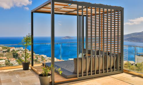 Villa Royal Life — 50