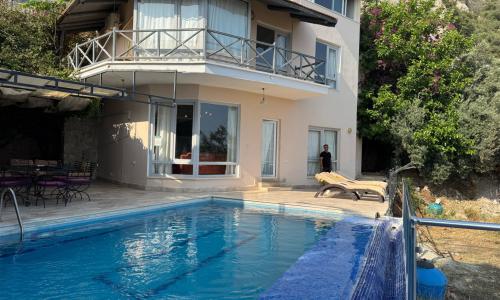 Villa Ruby — 12
