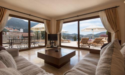 Villa Sarafin — 10