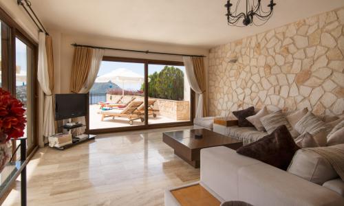 Villa Sarafin — 11