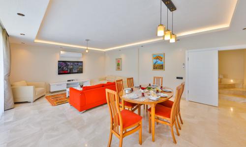 Villa Safter — 36