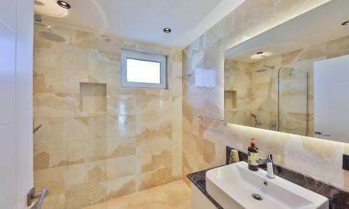 Villa Safter — 43