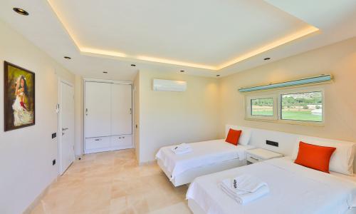Villa Safter — 47