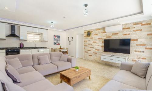 Villa Saha — 18