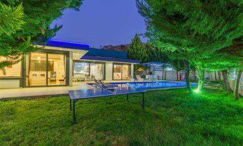 Villa Saha — 11