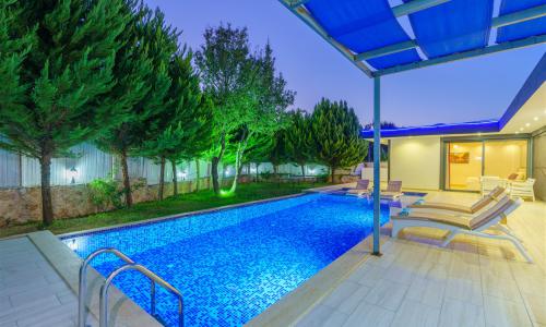 Villa Saha — 14
