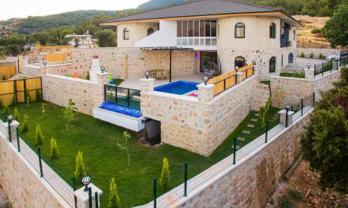 Villa Sandak 1 — 3