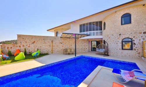 Villa Sandak 1 — 12