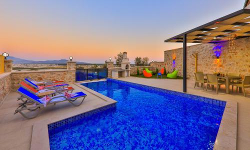 Villa Sandak 1 — 10