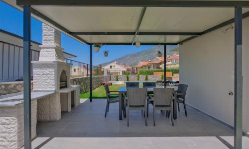 Villa Santorini — 14
