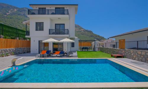 Villa Santorini — 2