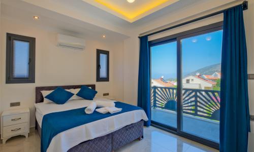 Villa Santorini — 44
