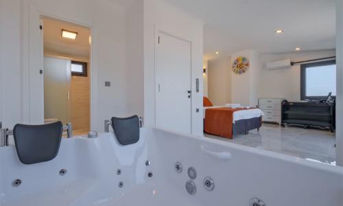 Villa Santorini — 57