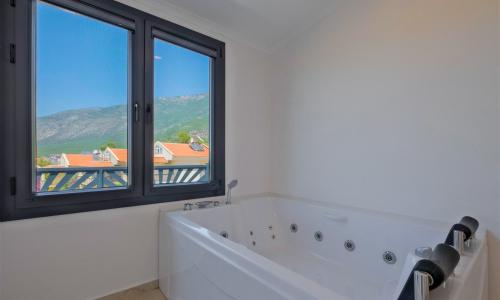 Villa Santorini — 60