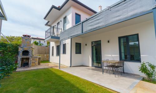 Villa Sazak Uno — 22