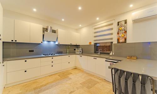 Villa Sea Pro — 28