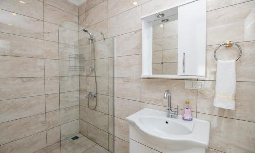 Villa Seher — 19