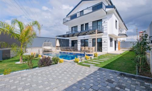 Villa Sembol — 2