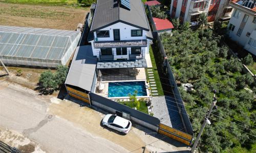 Villa Sembol — 61