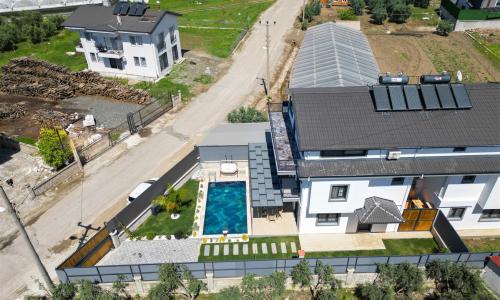 Villa Sembol — 63
