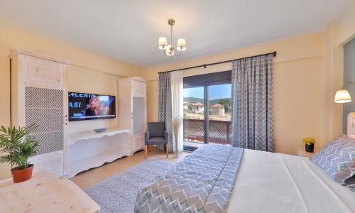 Villa Serenita — 18