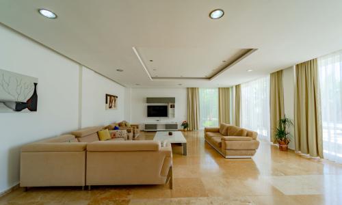 Villa Serenity — 93