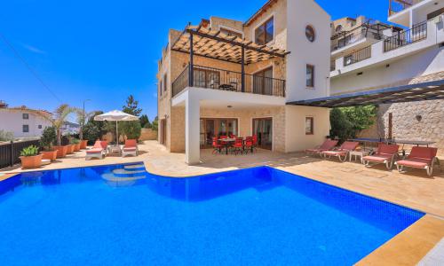 Villa Serta — 2