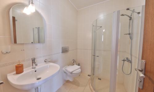 Villa Serta — 39