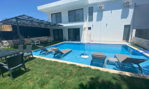 Villa Silver