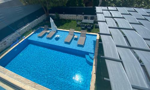 Villa Silver — 3