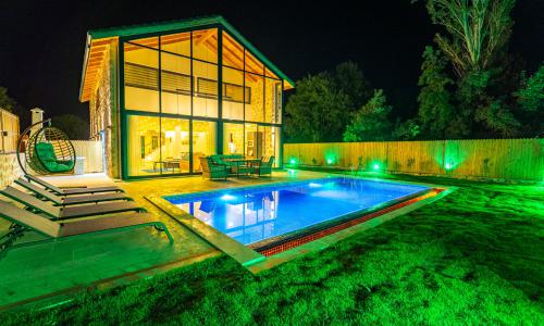 Villa Sirius Bezirgan — 2