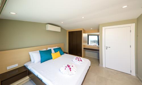 Villa Skylight — 50