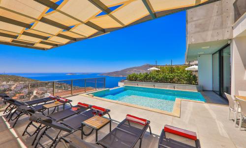 Villa Skylight — 12