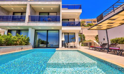 Villa Skylight — 3